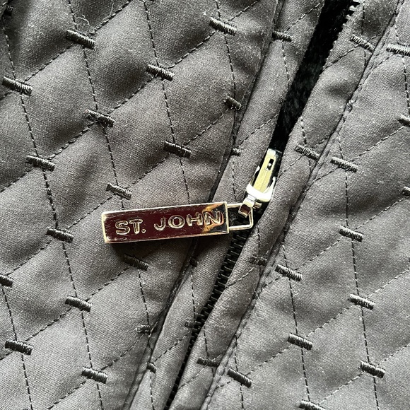 EUC Black Reversible Rabbit Fur Collared Vest Small - Picture 2 of 8